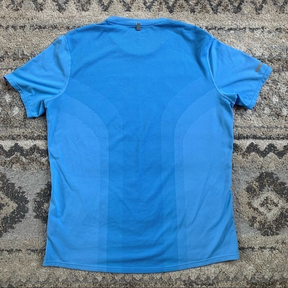 Nike Dri Fit Contour Light Blue Vented Running Shirt Medium